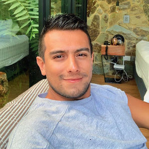 Meet your Posher, Jorge iván